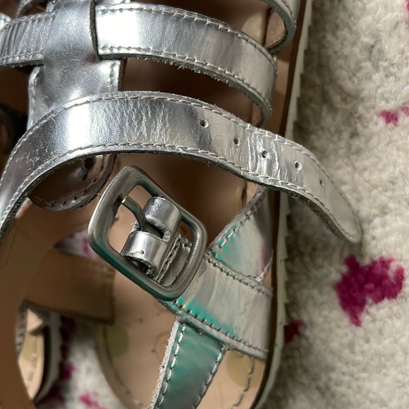 Silver Mini Boden gladiator sandals (size 30 or us 12) - Picture 2 of 7